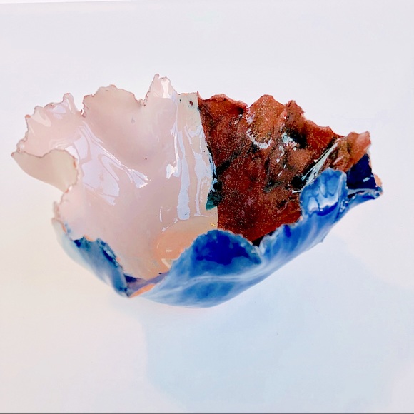 Handmade Glazed Ceramic Trinket Bowl / Dish - Picture 3 of 17